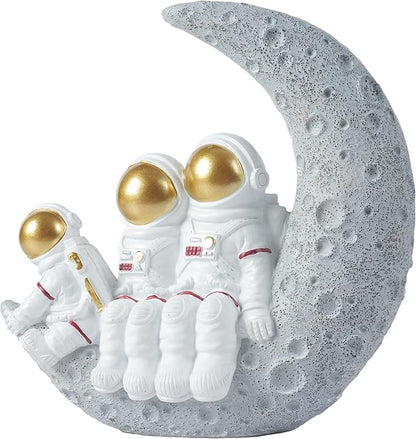 BUTILIVEEN Astronaut Decor Family Sculptures, Astronaut Family of 3 Figurines, Space Themed Bedroom Decor, Desktop Decor, Shelf Decor, Gifts for Space Lovers, Gold Astronaut Home Deocr