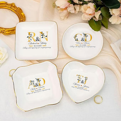 Custom Newlywed Jewelry Tray Gift for Bride and Groom, Personalized Mr and Mrs Ring Dish, Engagement Ceramic Trinket Plate, Gift for Wedding Keepsake, Romantic Ring Holder for Couples