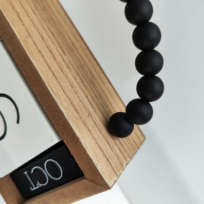 Wooden Perpetual Calendar for Desk, Metal Wood Month Date Display for Teachers, Students, Classroom, Rustic Farmhouse Office Decor, Desk Accessories (Black wood beads)
