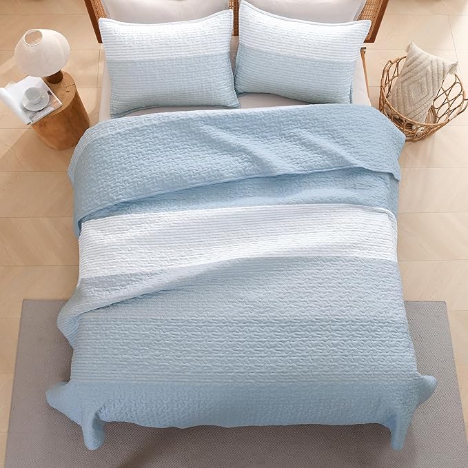 Litanika Quilt King Size Pale Blue, Stripe Patchwork Summer Bedspread Coverlet 3 Pieces, Soft Lightweight Microfiber Quilted Bedding Set for All Season(1 Quilt, 2 Pillowcases)