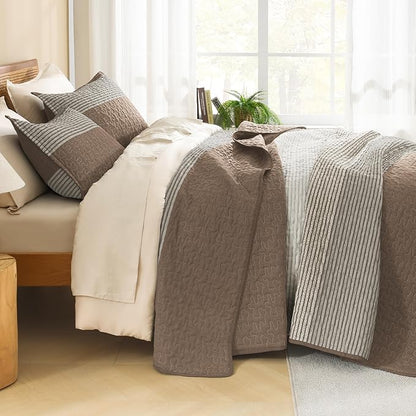 Litanika Oversized King Quilt Set Coffee, 128x120 Stripe Bedspread Coverlet 3 Pieces, Coffee Lightweight Quilted Bedding Set for All Season(Super King Plus-1 Quilt, 2 Pillowcases)