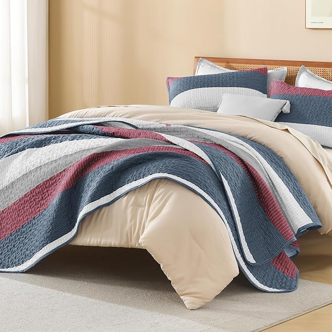 Litanika Quilt King Size Blue and Red, Stripe Patchwork Summer Bedspread Coverlet 3 Pieces, Soft Lightweight Microfiber Quilted Bedding Set for All Season(1 Quilt, 2 Pillowcases)