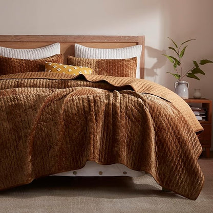 LEAONME Velvet Quilt Set Full/Queen Size 90''x98'', Lightweight Caramel Velvet Comforter Set with 2 Matching Shams, Soft Cross Stitch Bedspread Coverlet Bedding Set for All Season