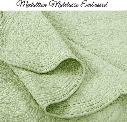 Cozy Line Home Fashions 100% Cotton Medallion Matelasse Embossed Bedding Quilt Set, Reversible Lightweight Bedspread, Coverlet for All Season (Blantyre - Green, King - 3 Piece)