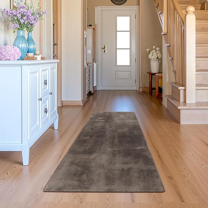 jinchan Solid Plush Runner Rug 2x5 Performance Shaggy Washable Hallway Rug Soft Modern Faux Wool Cozy Non Slip Carpet for Bedroom Laundry Room Living Room Kids Nursery Brown