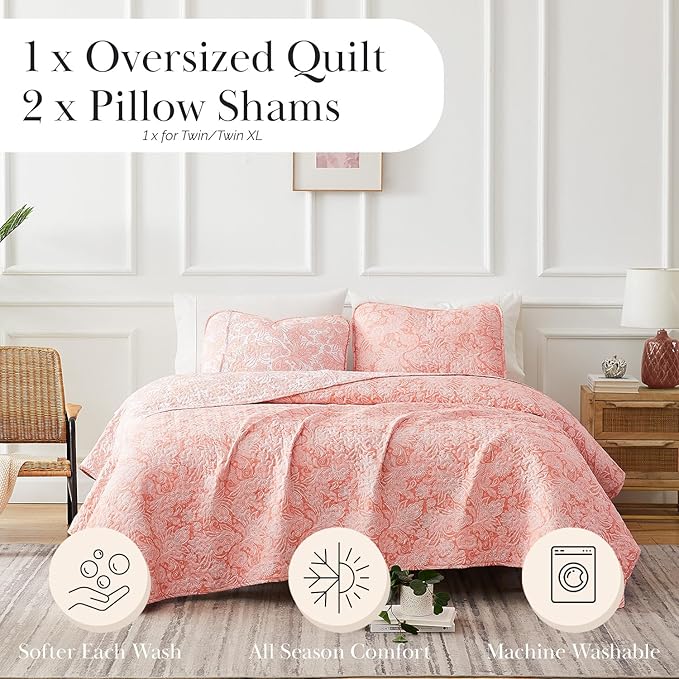Southshore Fine Living, Inc. Paisley Quilt Set King/California Size, Light Weight Bedspread, 3-Piece Set Bohemian Bedding with Two Matching Quilted Pillow Shams, Cal/King Quilt, Reversible Coral