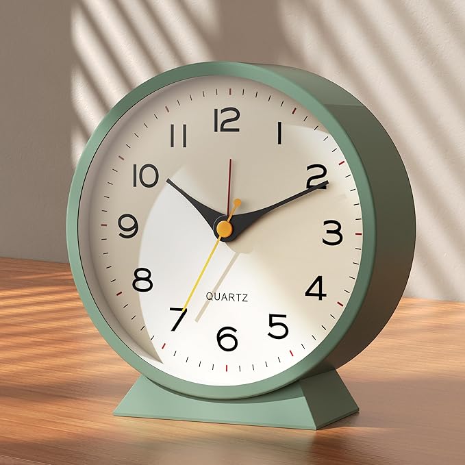 AYRELY® 4.5" Analog Alarm Clock,Small Retro Desk Clock Battery Operated,Slient Metal Table Clock with Light for Living Room Decor,Bedroom,Bedside,Shelf (Green)