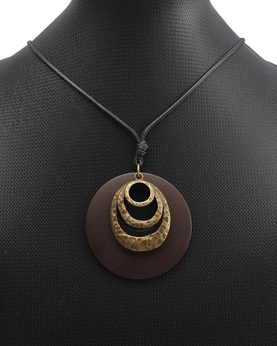 Leather Necklace for Women Boho Choker Necklace Long Cord Leather Pendant Bohemian Neckalce Vintage Alloy Pendant Leather Rope Necklace Wooden Necklaces for Women
