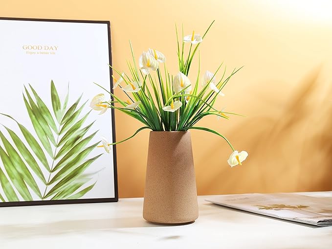 Ceramic Vase, Brown Vase, Modern Minimalist Decor, Farmhouse Vase, Perfect Decorative Vase for Living Room Decor and Various Holiday Vases As Decoration for Others. (Light Brown)