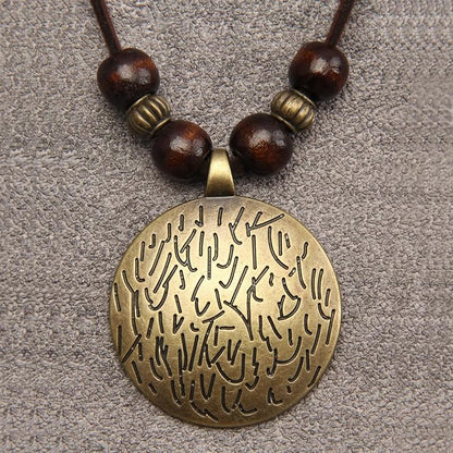 Leather Necklace for Women Boho Choker Necklace Long Cord Leather Pendant Bohemian Neckalce Vintage Alloy Pendant Leather Rope Necklace Wooden Necklaces for Women