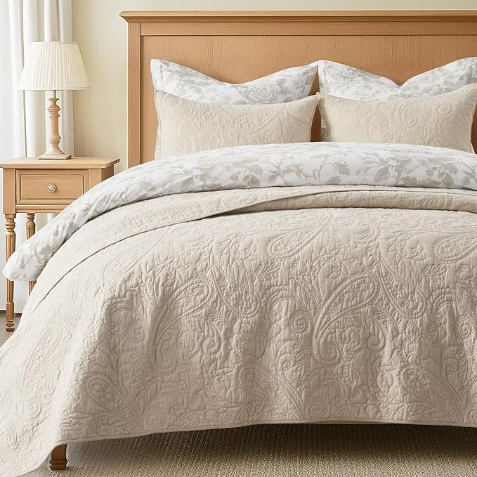 EVERGRACE 100% Cotton Paisley Quilt Set, Oversized King 3 Piece Set – Prewashed Lightweight Bedspread with 2 Shams, Soft & Breathable Matelasse Coverlet for All-Season Comfort, Flax Beige