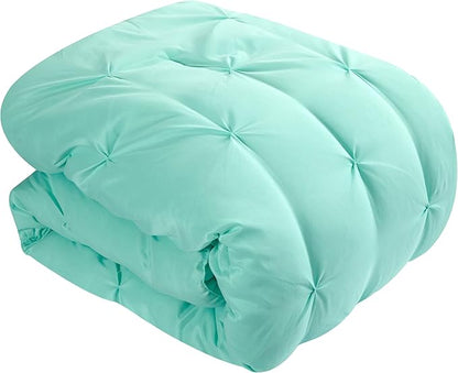 EVOLIVE 4pc Set Pinch Pleat/Kiss Pleat, Pintuck Down Alternative Comforter Set with Pompom (Full/Queen, Mint)