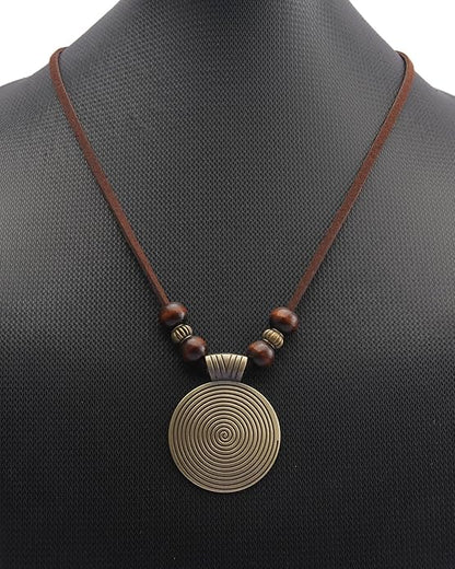 Leather Necklace for Women Boho Choker Necklace Long Cord Leather Pendant Bohemian Neckalce Vintage Alloy Pendant Leather Rope Necklace Wooden Necklaces for Women