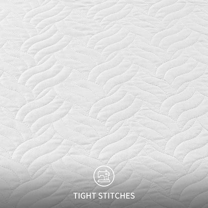 Love's cabin King Size Quilt Set White Bedspreads - Soft Bed Summer Lightweight Bedspread Comforter - Modern Style Wave Pattern Coverlet for All Season - 3 Pieces (1 Quilt, 2 Pillow Shams)