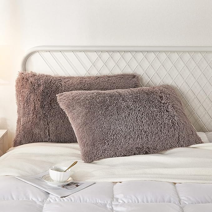 Uhamho Set of 2 Faux Fur Throw Pillow Covers Soft Velvet Decorative Pillowcases Zipper Closure (Purplish Taupe, 20"x36")