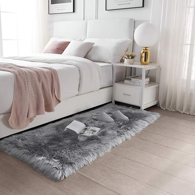 SERISSA Soft Fluffy Rug Grey Faux Sheepskin Fur Rug Shaggy Area Rug for Bedroom Floor Living Room 3x5 Feet