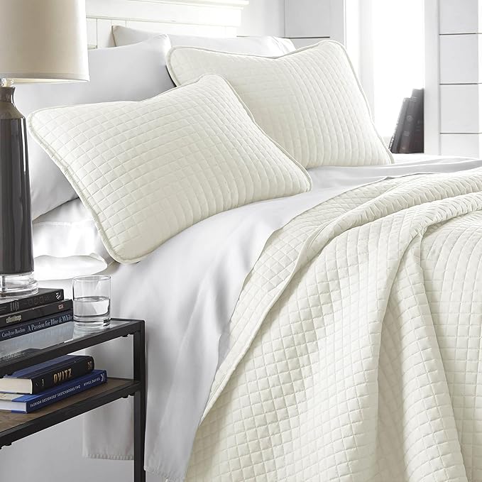 Southshore Fine Living, Inc. Full/Queen Size Quilt Bedding Set, Wrinkle-Free Stain & Pet Hair Resistant Bedding, Coverlet Bedspreads Queen Size/Full Size Bedspread with 2 Pillow Shams, Cream