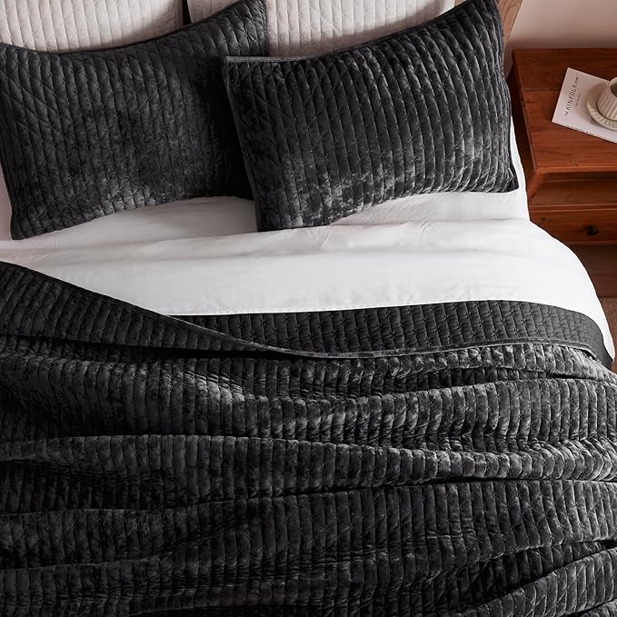 LEAONME Velvet Quilt King Size 98''x106'', Lightweight Black Velvet Comforter Set with 2 Matching Shams, Soft Cross Stitch Bedspread Coverlet Bedding Set for All Season