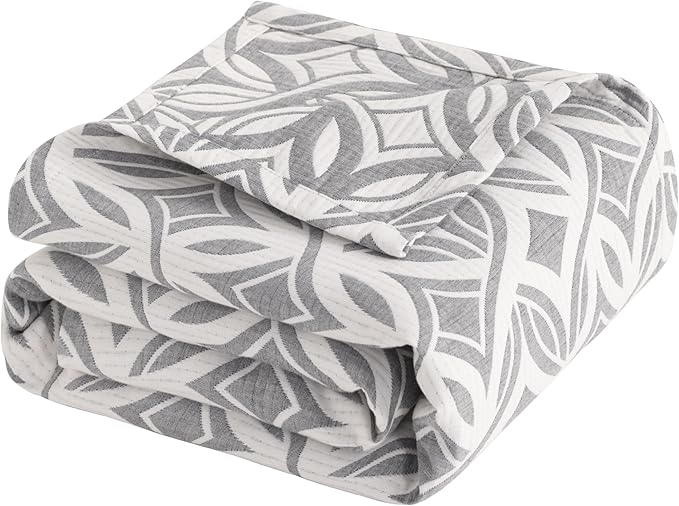 NTBAY 3 Layers Cotton Muslin 106x92 King Bed Blanket, Super Soft Breathable Thermal Yarn Dyed Quilt for Adults, Perfect Lightweight Blanket for Couch Sofa Bed All Seasons, Grey Twisted Line