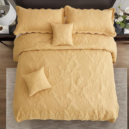 HZ & HY Oversized King Bedspread, Quilted Coverlet Bedding Set, Lightweight Thin Comforter, Reversible, Luxurious, 5 Piece, 100% Microfiber, Honey Gold