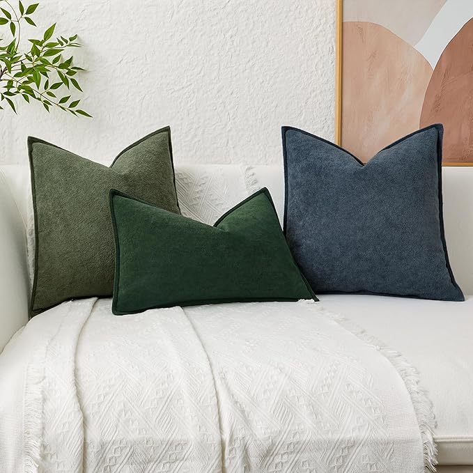 Kevin Textile Christmas Decorative Pillow Covers Dark Green 18x18 Inch Pack of 2 Soft Boucle Textured Waterproof Throw Pillowcases Accent Pillows for Couch Sofa Chair Bed Home Decor Indoor Outdoor