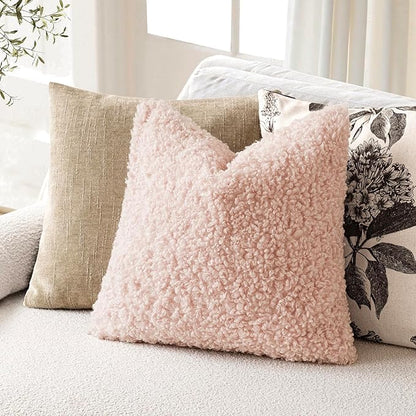 Foindtower 2 Pieces 18x18 Inch Light Pink, Faux Fur Throw Pillow Cover Accent Sherpa Furry Pillow Covers Fuzzy Soft Pillowcases Cozy Sheepskin Decorative Fleece Cushion Case for Bed Couch Living Room