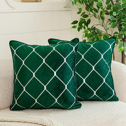 WACOMECO Silver Throw Pillow Covers, Pack of 2 Soft Velvet Decorative Cushion Covers for Couch Sofa Home Decoration, Emerald Green, 18x18 Inch