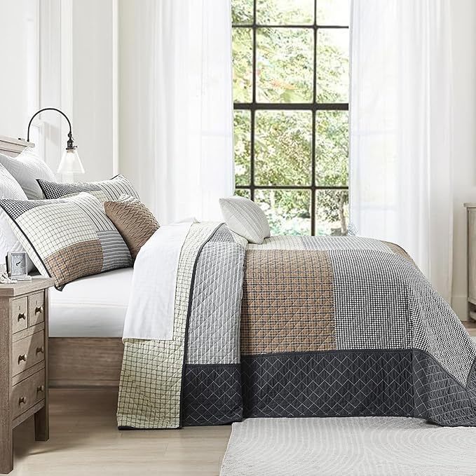 Oversized Quilt Bedspread 128"x120", 100% Cotton Patchwork Cal King Bedspreads Coverlet Set with Pillow Shams, Lightweight Quilted Farmhouse Bedding Cover, Brown/Beige/Gray