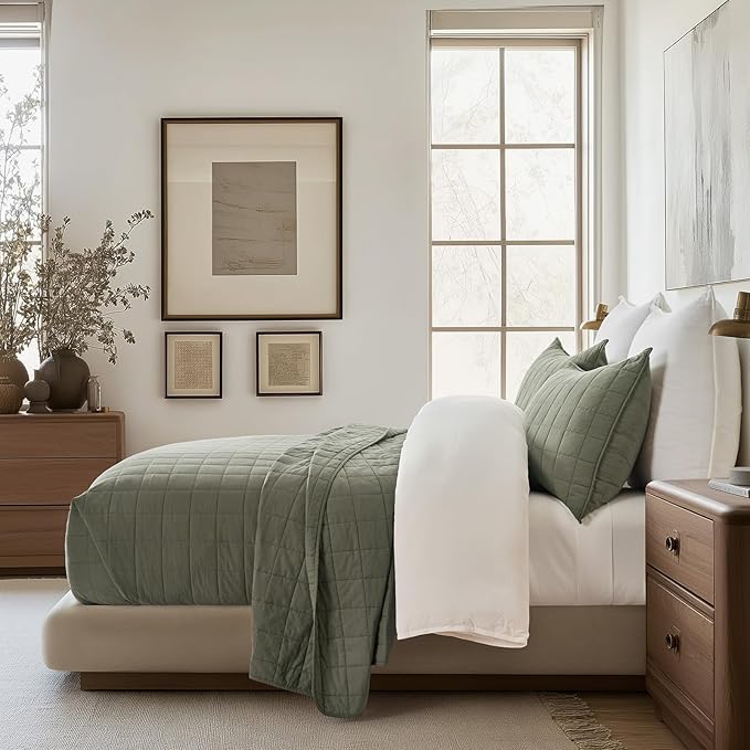 EVERGRACEHOME 100% Cotton Box Stitch Quilt Bedding Set King Size 3 Pieces, Garment-Washed Lightweight Soft Cozy Coverlet, Oversized Quilted Bedspread Sets with 2 Shams for All Season, Olive Green
