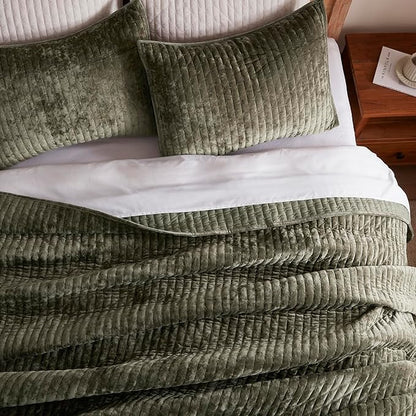 LEAONME Velvet Quilt Set Full/Queen Size 90''x98'', Lightweight Olive Green Velvet Comforter Set with 2 Matching Shams, Soft Cross Stitch Bedspread Coverlet Bedding Set for All Season