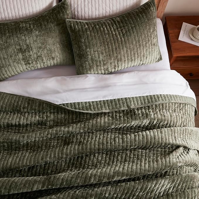 LEAONME Oversized King Quilt 120''x120'', Lightweight Olive Green Velvet Comforter Set with 2 Matching Shams, Soft Cross Stitch Bedspread Coverlet, Oversized King Bedding Set for All Season