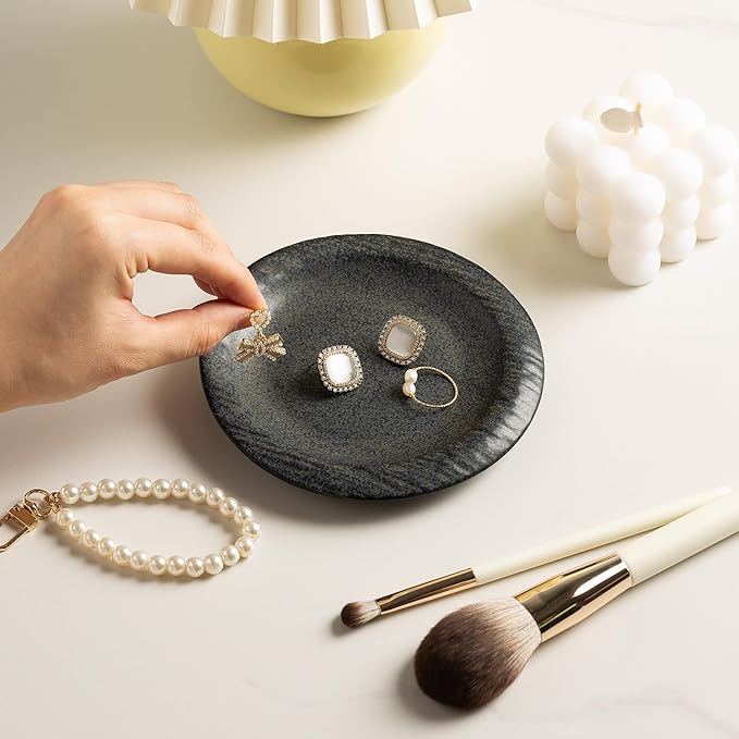 Ring Dish Holder, Jewelry Dishes for Women, Ceramic Trinket Dish Tray, Cute Key Bowl, Decorative Jewelry Plate, Gift for Friends Sister Mom Daughter (black)