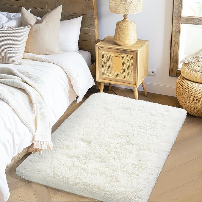 Small Rugs for Bedroom, 2x3 Soft Fluffy Fuzzy Area Rug, Non Slip Shag Rugs for Living Room Dorm Girls Boys, Kids Carpet Modern Home Decor Aesthetic, Cream White