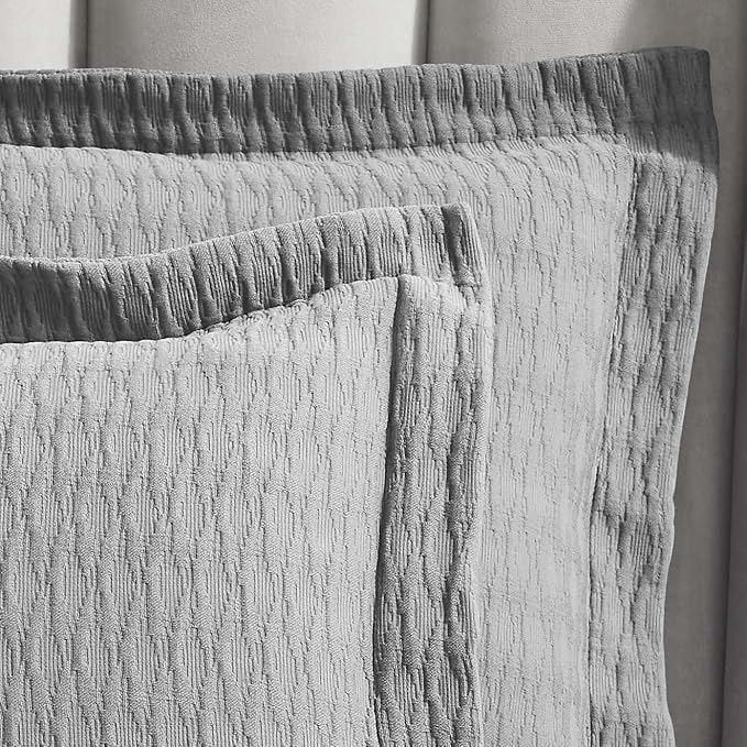 Superior 3 Piece Cotton Bedspread Set, Home Bed Decor, Decorative Bed Spread, 2 Pillow Shams, Medium Weight Blanket, Matelasse Coverlet, Bedding Essentials, Calvert Collection, Queen, Grey