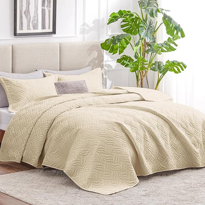 Love's cabin Quilts for Queen Bed Camel Bedspreads Bedding Set - Summer Lightweight Bedspread Comforter - Wave Pattern Bedding Coverlet for All Season - 3 Pieces (1 Quilt, 2 Pillow Shams)