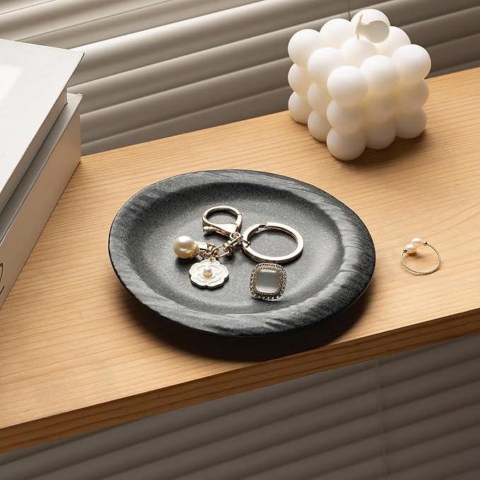 Ring Dish Holder, Jewelry Dishes for Women, Ceramic Trinket Dish Tray, Cute Key Bowl, Decorative Jewelry Plate, Gift for Friends Sister Mom Daughter (black)