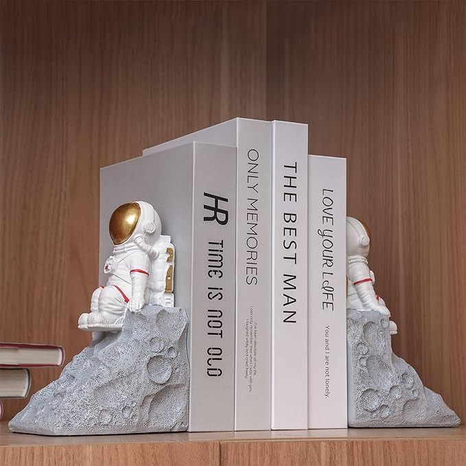 BUTILIVEEN Astronaut Book Ends to Hold Books, Astronaut Decor, Space Themed Bedroom, Desktop, Bookcase Decor - Gifts for Space Lovers