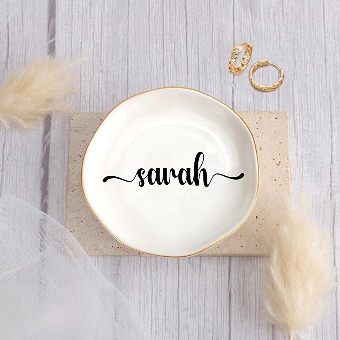 JoycuFF Sarah Personalized Name Ceramic Jewelry Tray, Mothers Day Christmas Anniversary Engagement Birthday Gifts for Women Couples, Trinket Dish for Rings Earrings Necklaces Bracelets Keys