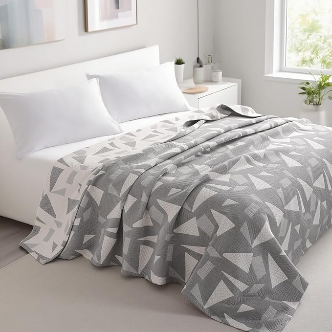 NTBAY 3 Layers Cotton Muslin 68x92 Twin Bed Blanket, Super Soft Breathable Thermal Yarn Dyed Quilt for Adults, Perfect Lightweight Blanket for Couch Sofa Bed All Seasons, Grey Triangle
