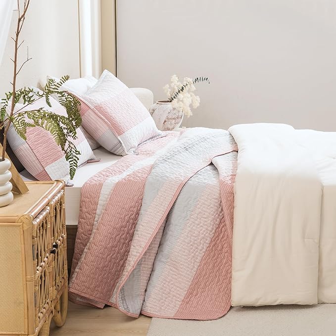 Litanika California King Quilt Set Pink - Cal King Oversized Stripe Comforter Bedspreads & Coverlets - Soft Lightweight Quilted Bedding Set for All Season(1 Quilt, 2 Pillowcases)