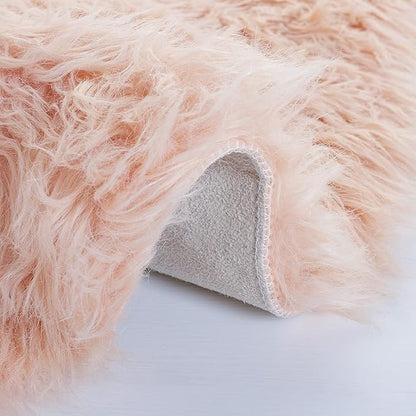 SAFAVIEH Faux Sheep Skin Collection 6' x 9' Light Pink FSS115U Silken Glam 2.35-inch Thick Area Rug