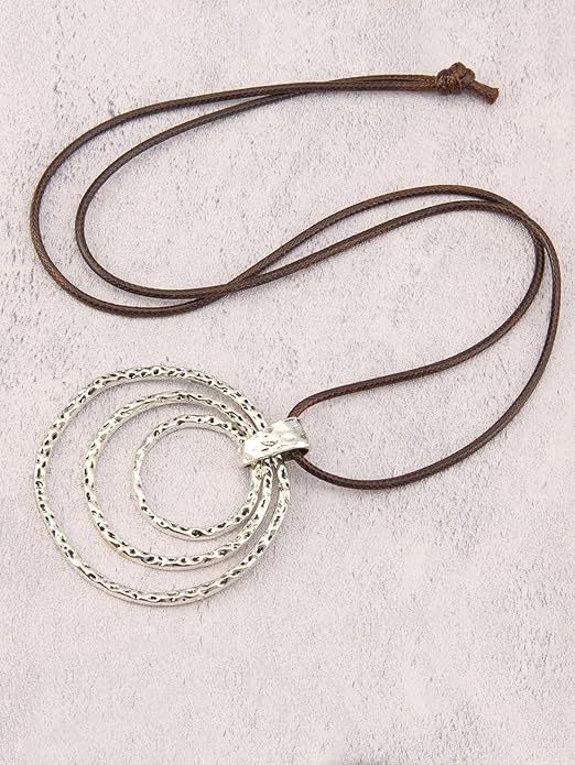 Leather Necklace for Women Boho Choker Necklace Long Cord Leather Pendant Bohemian Neckalce Vintage Alloy Pendant Leather Rope Necklace Wooden Necklaces for Women