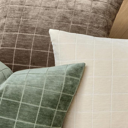 MIULEE Decorative Chenille Check Throw Pillow Covers Vintage Plaid Couch Pillows 20x20 Inch Set of 2 Neutral Boho Farmhouse Cushion Covers Modern Spring Home Decor for Sofa Bed Living Room Sage Green