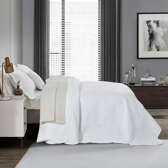 HZ & HY Oversized King Bedspread, Ultrasonic Coverlet Bedding Set, Lightweight Thin Comforter, Reversible, 5 Piece, 100% Microfiber, White