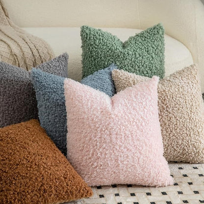 Yaertun Pack of 2 Faux Fur Throw Pillow Covers Decorative Sherpa Boucle Pillow Covers Fuzzy Soft Pillowcases Sheepskin Fleece Cushion Case for Couch Sofa Bed Living Room 22x22 Inch Oatmeal