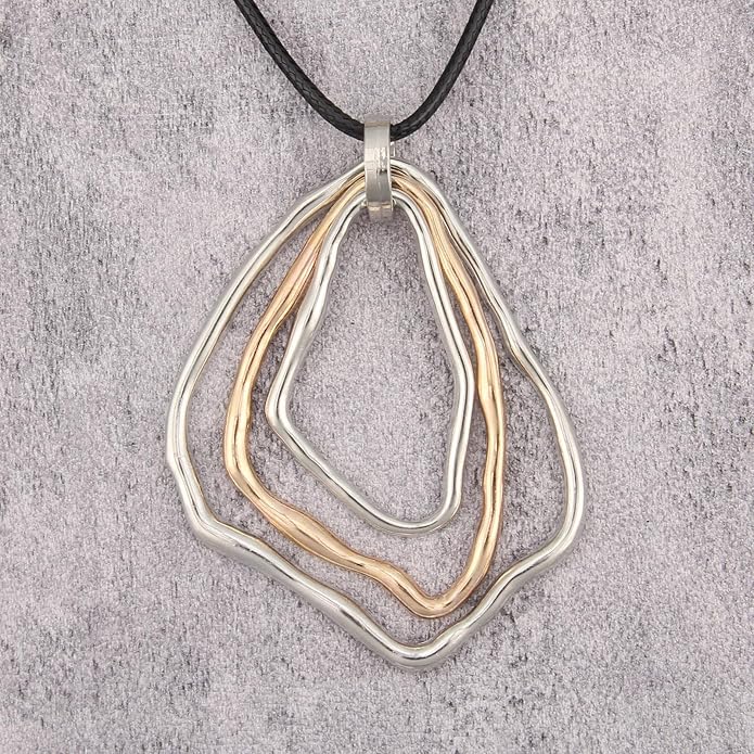 Leather Necklace for Women Boho Choker Necklace Long Cord Leather Pendant Bohemian Neckalce Vintage Alloy Pendant Leather Rope Necklace Wooden Necklaces for Women