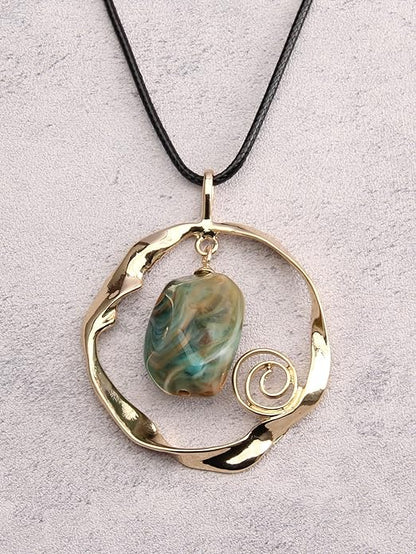 Leather Necklace for Women Boho Choker Necklace Long Cord Leather Pendant Bohemian Neckalce Vintage Alloy Pendant Leather Rope Necklace Wooden Necklaces for Women
