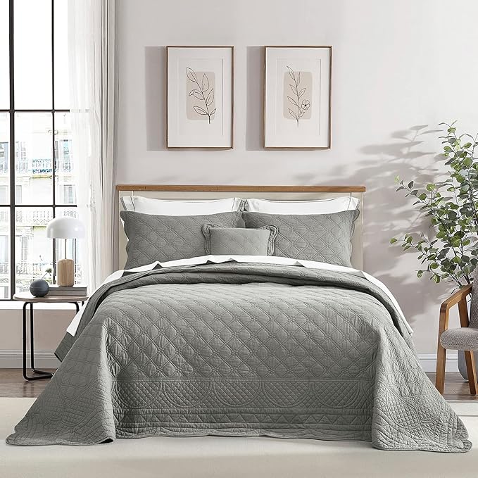 CHIXIN Oversized Cotton Bedspread Queen Size - Real Stitching - Luxury Quilted Bedding Cover for All Season, Reversible, Ultra Soft, Lightweight, 3 Piece, Grey