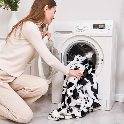 Viviland Fleece Blanket King Size Cow Print - 280GSM Lightweight Soft Fuzzy Cozy Plush King Blanket for Bed, 90x108 inches