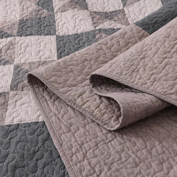 EWlinens 100% Cotton 120"x128" Oversized California King Bedspread - Rustic Cabin Star Patchwork Plaid Extra Large King Size Quilt, Reversible Oversized Cal King Quilt Set, 3pcs, Brown/Charcoal Gray